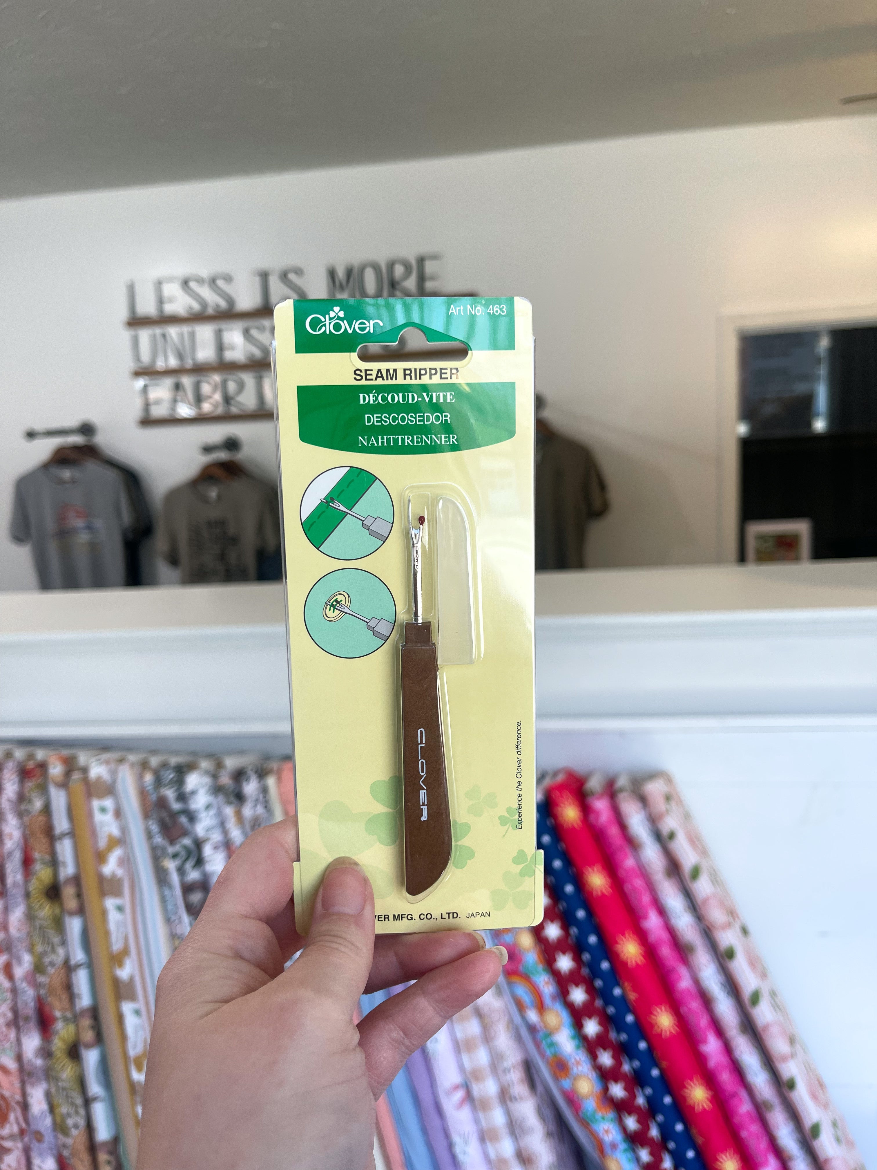 Clover Seam Ripper - 4 5/8"